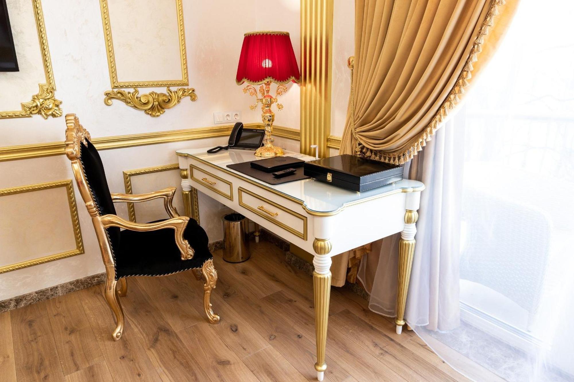 Royal Palace Luxury Hotel And Spa Khmelʼnytsʼkyy Pokój zdjęcie